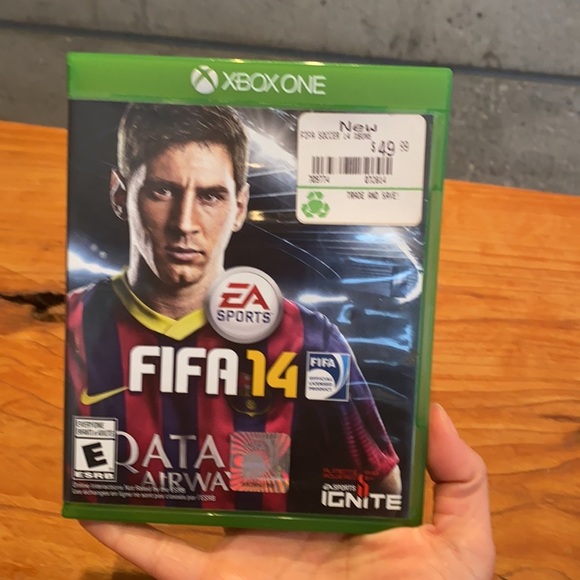 XBox One “FIFA 14” Video Game - Picture 2 of 5